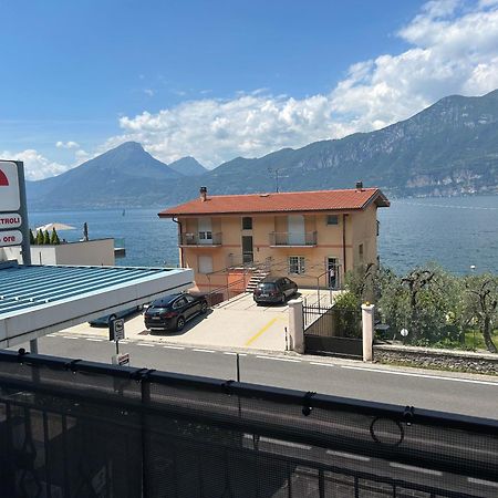 Lake View With Aircon - 5 Minutes From The Beach! Brenzone sul Garda Eksteriør bilde