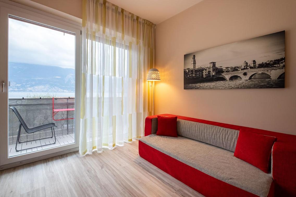 Lake View With Aircon - 5 Minutes From The Beach! Brenzone sul Garda Eksteriør bilde
