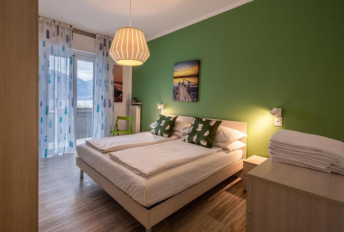 Lake View With Aircon - 5 Minutes From The Beach! Brenzone sul Garda Eksteriør bilde