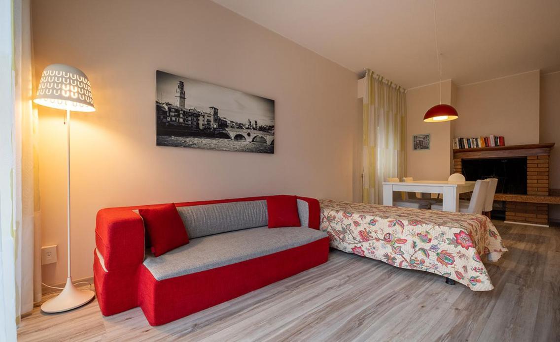 Lake View With Aircon - 5 Minutes From The Beach! Brenzone sul Garda Eksteriør bilde
