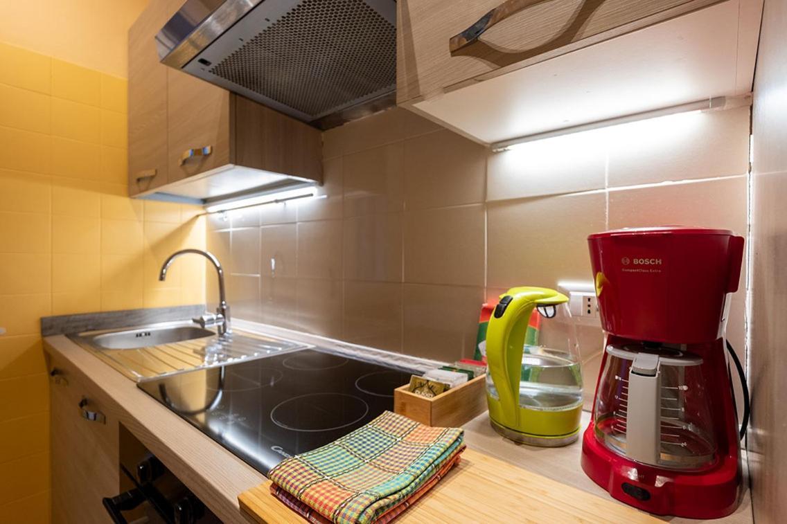 Lake View With Aircon - 5 Minutes From The Beach! Brenzone sul Garda Eksteriør bilde
